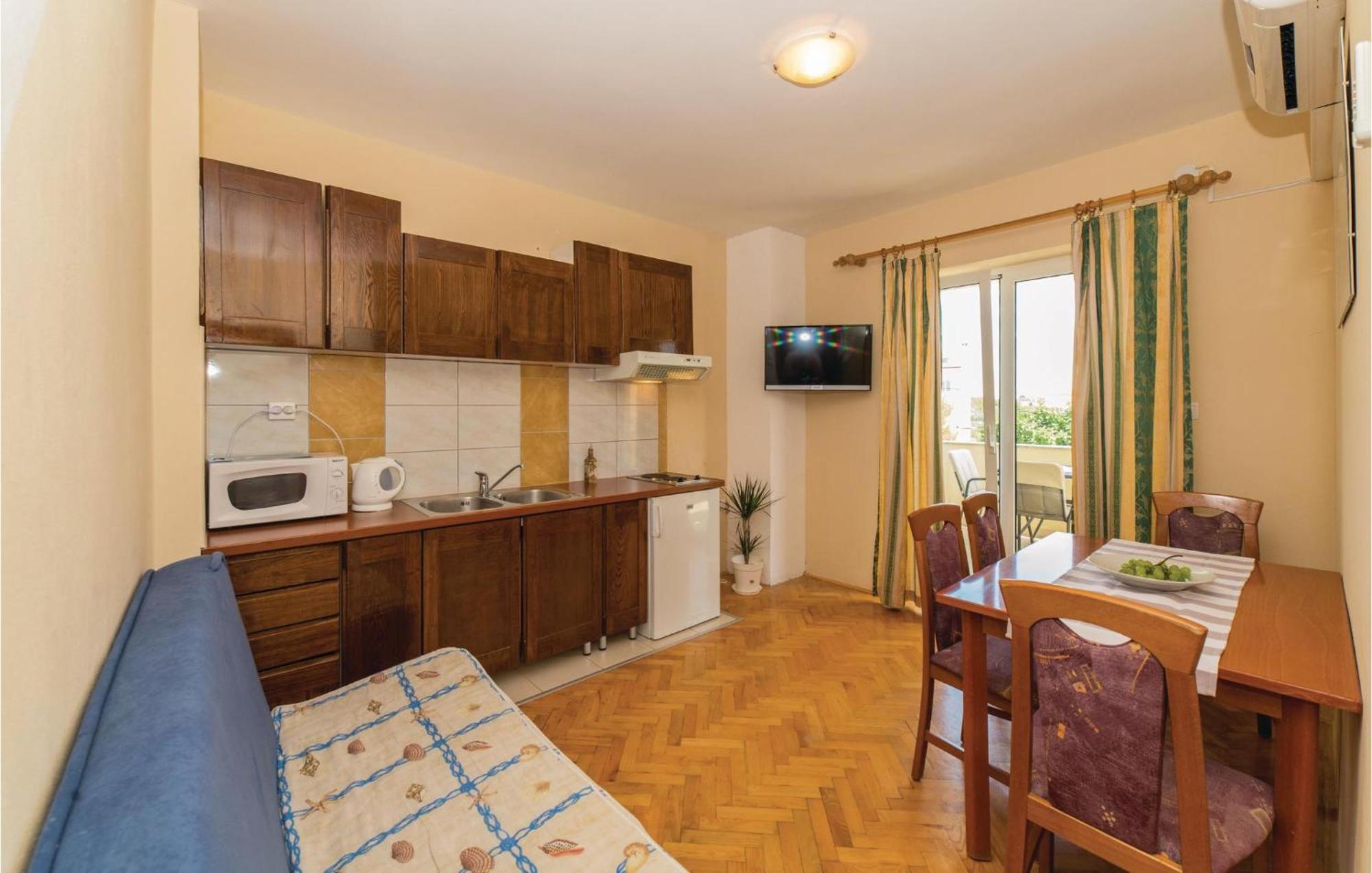 Pet Friendly Apartment In Biograd With Kitchen Biograd Na Moru Extérieur photo
