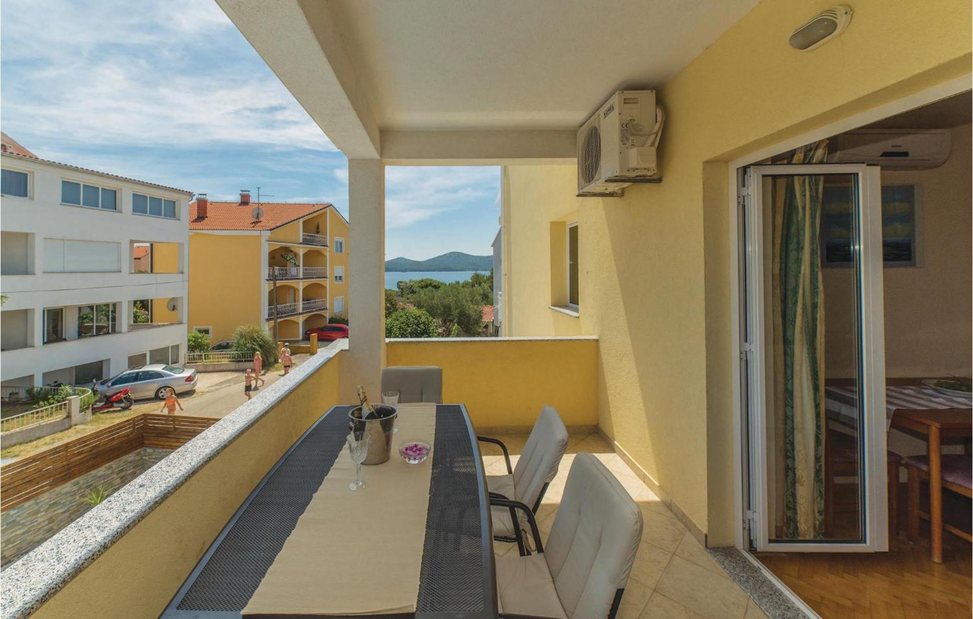 Pet Friendly Apartment In Biograd With Kitchen Biograd Na Moru Extérieur photo